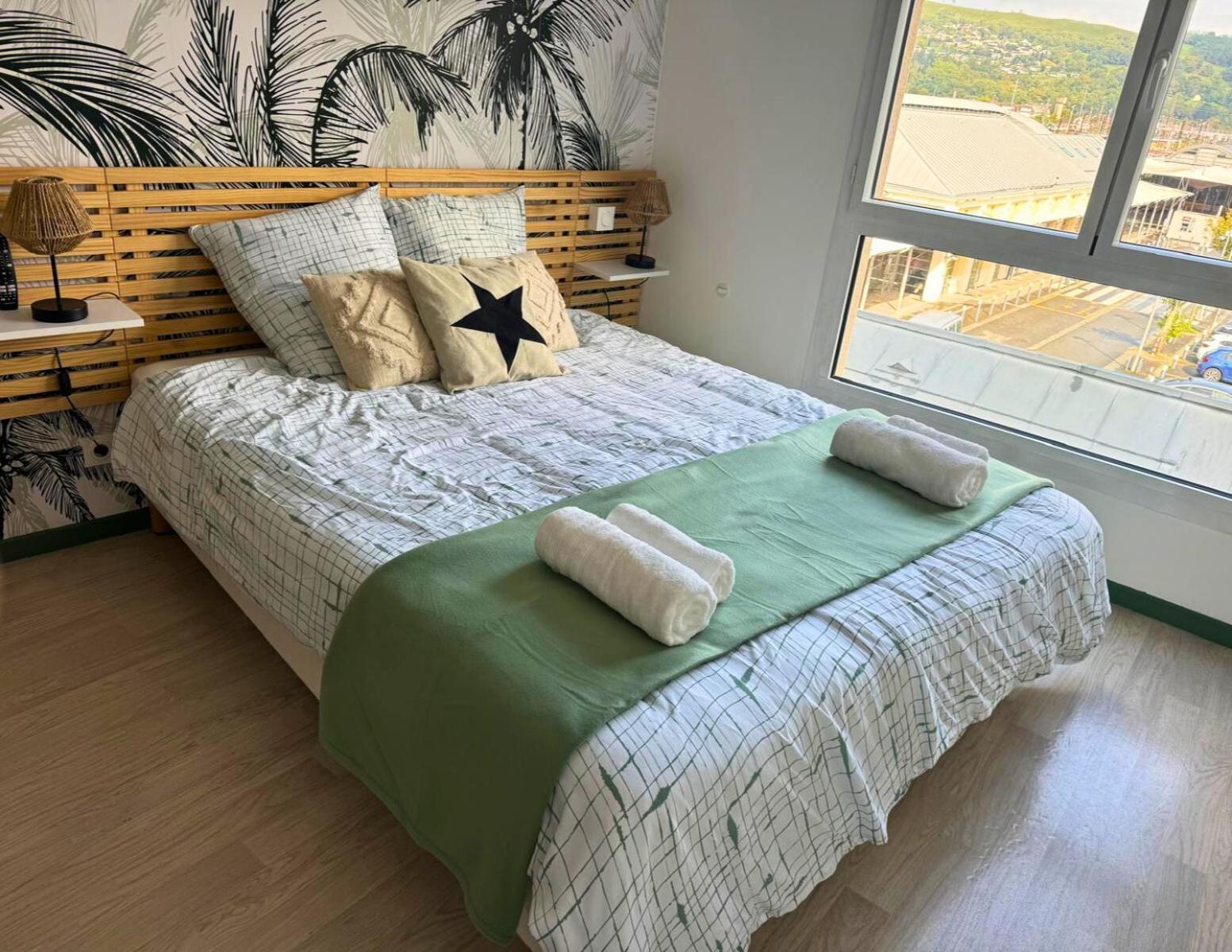 Oasis - Wifi, Clim, Vue, Equipe Apartment Лурд Екстериор снимка